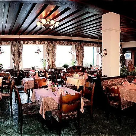 Aldranser Hof 3*